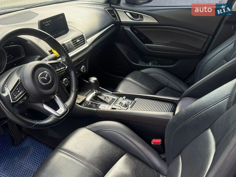 Седан Mazda 3 2018 в Вінниці