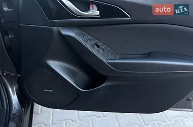 Хетчбек Mazda 3 2014 в Дніпрі