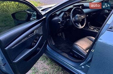 Седан Mazda 3 2022 в Днепре
