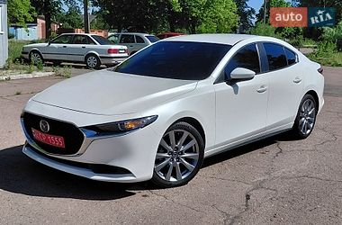 Седан Mazda 3 2023 в Чернигове