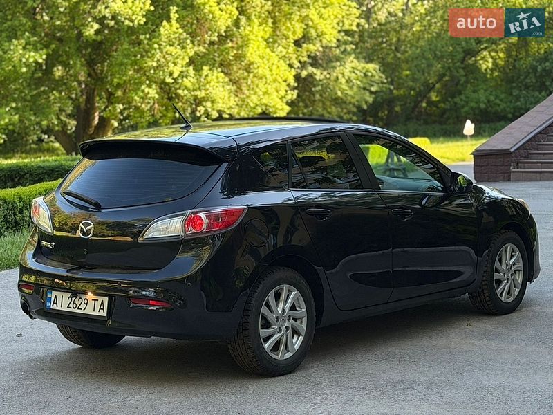 Хетчбек Mazda 3 2012 в Чернігові