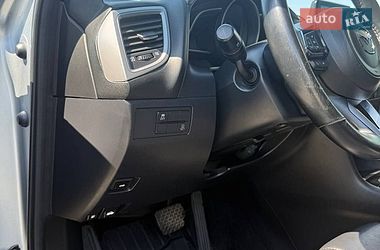Седан Mazda 3 2018 в Ромнах