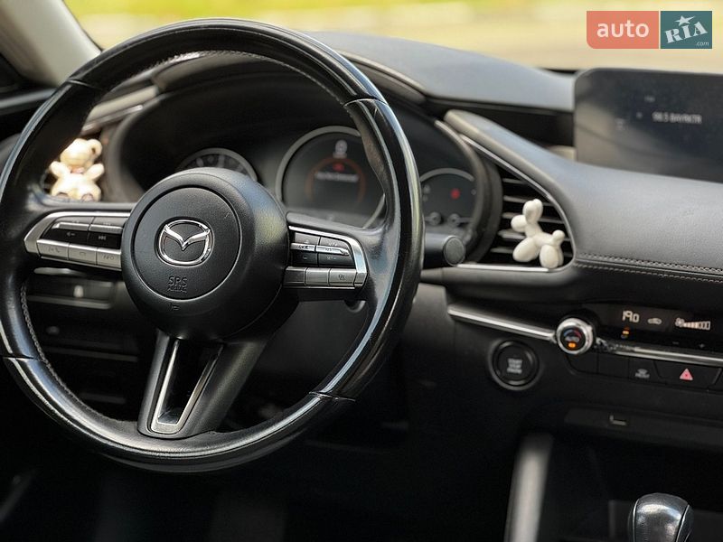 Седан Mazda 3 2019 в Киеве