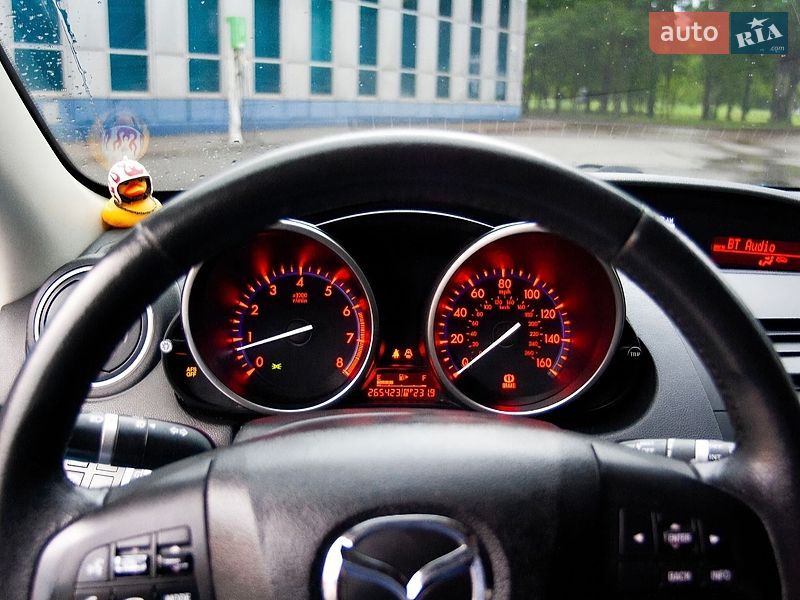 Хэтчбек Mazda 3 2010 в Кривом Роге
