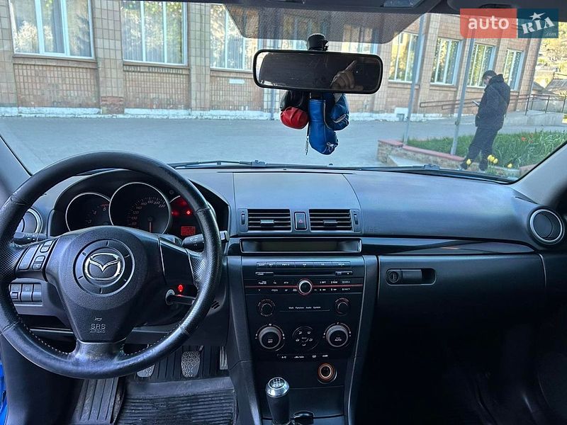 Хэтчбек Mazda 3 2005 в Желтых Водах