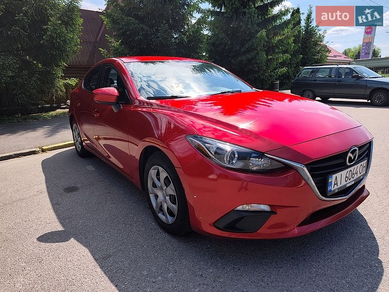 Седан Mazda 3 2016 в Киеве