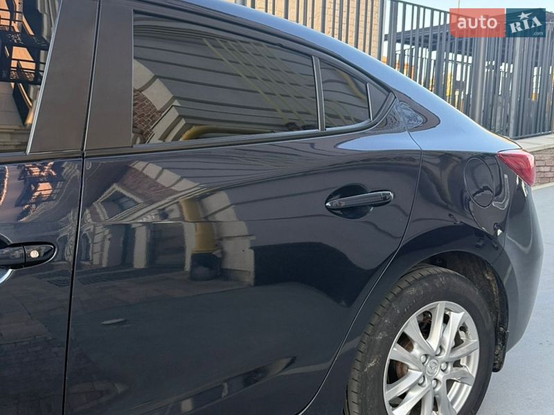 Седан Mazda 3 2014 в Белой Церкви
