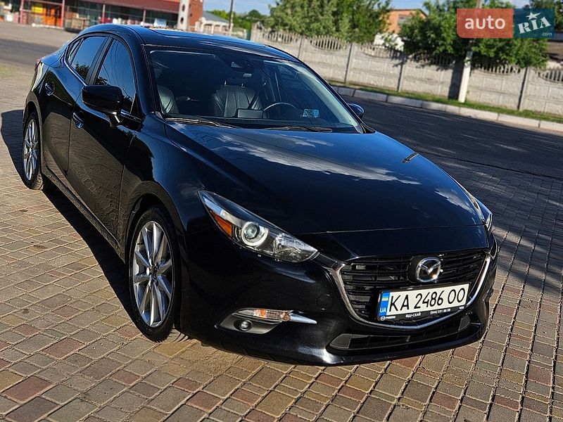 Седан Mazda 3 2017 в Глобине