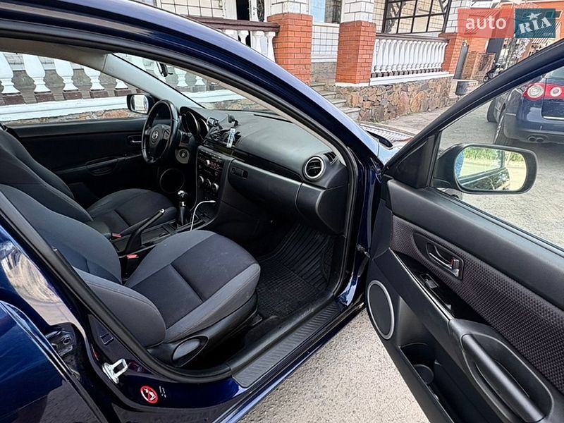 Хэтчбек Mazda 3 2008 в Джулинке