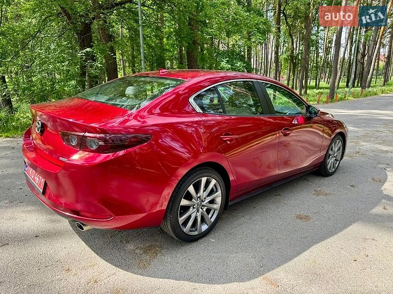 Седан Mazda 3 2019 в Киеве