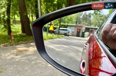 Седан Mazda 3 2019 в Киеве