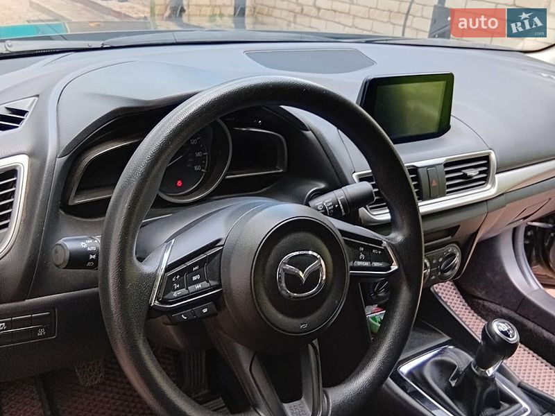 Хетчбек Mazda 3 2017 в Запоріжжі фото 10 Хетчбек Mazda 3 2017 в Запоріжжі