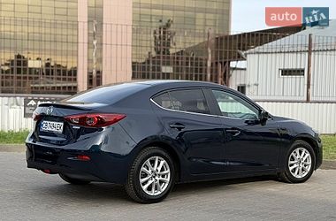 Седан Mazda 3 2017 в Киеве