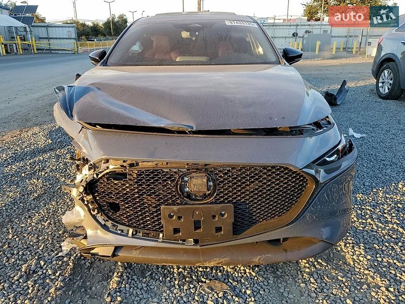 Седан Mazda 3 2024 в Львові