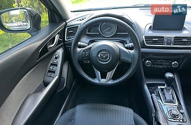 Седан Mazda 3 2014 в Киеве
