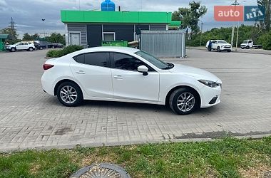Седан Mazda 3 2016 в Новомосковську