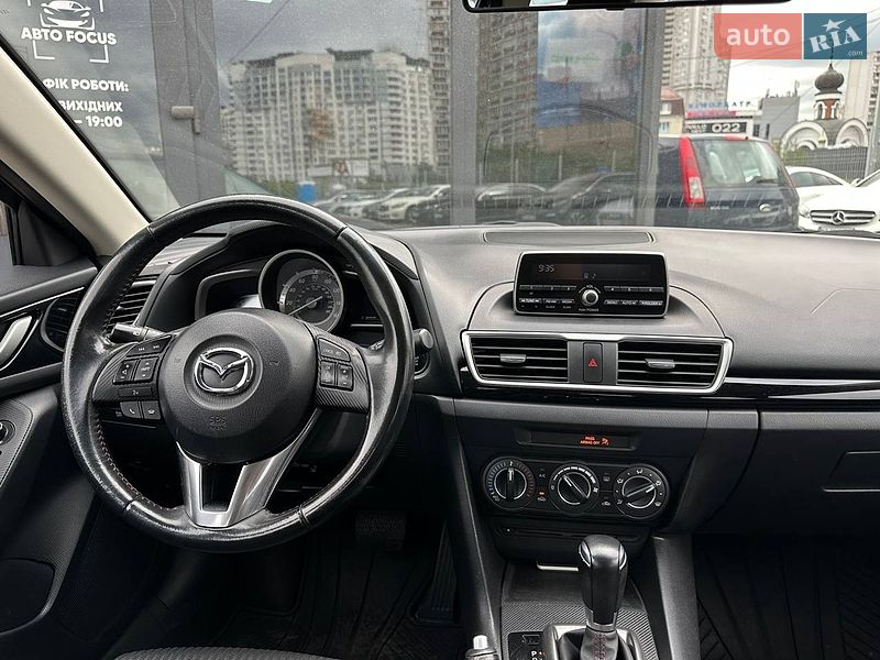 Седан Mazda 3 2013 в Киеве