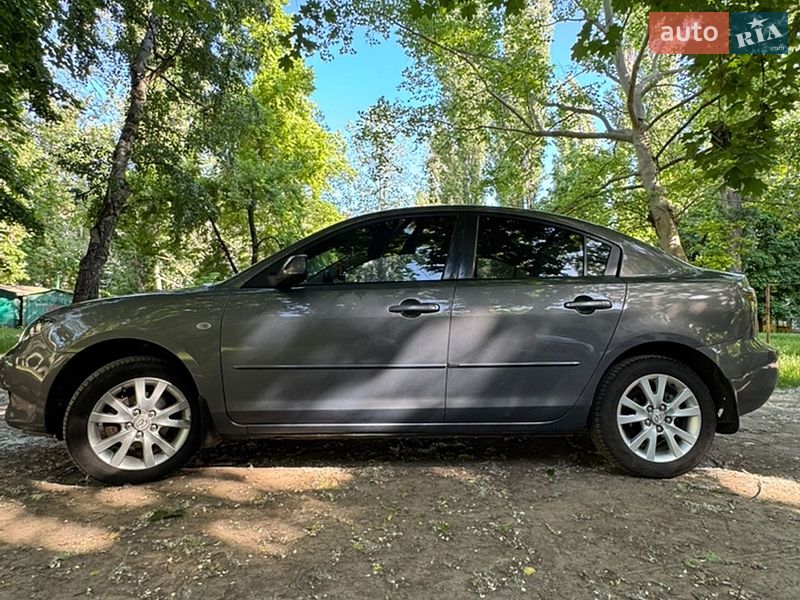 Седан Mazda 3 2006 в Одессе
