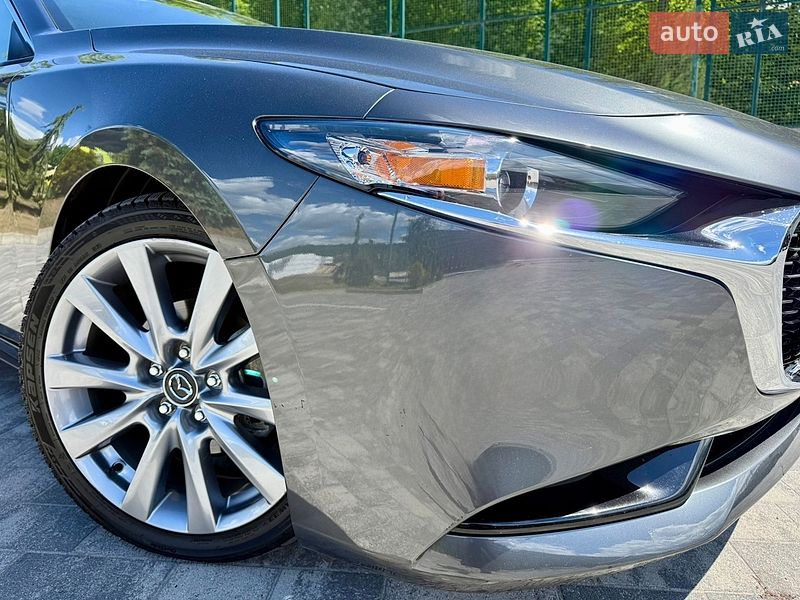 Седан Mazda 3 2023 в Львові