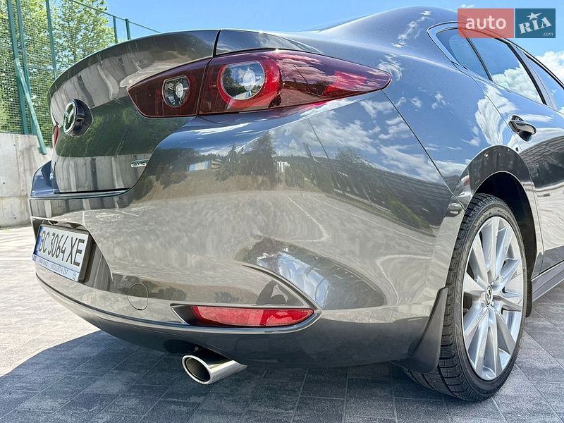 Седан Mazda 3 2023 в Львові