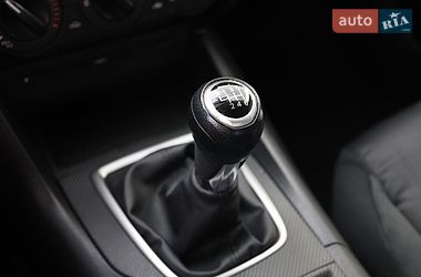 Седан Mazda 3 2014 в Киеве
