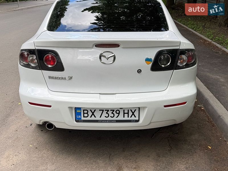 Седан Mazda 3 2008 в Чернівцях
