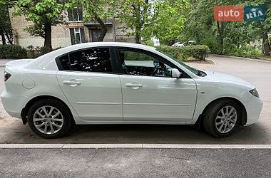 Седан Mazda 3 2008 в Черновцах