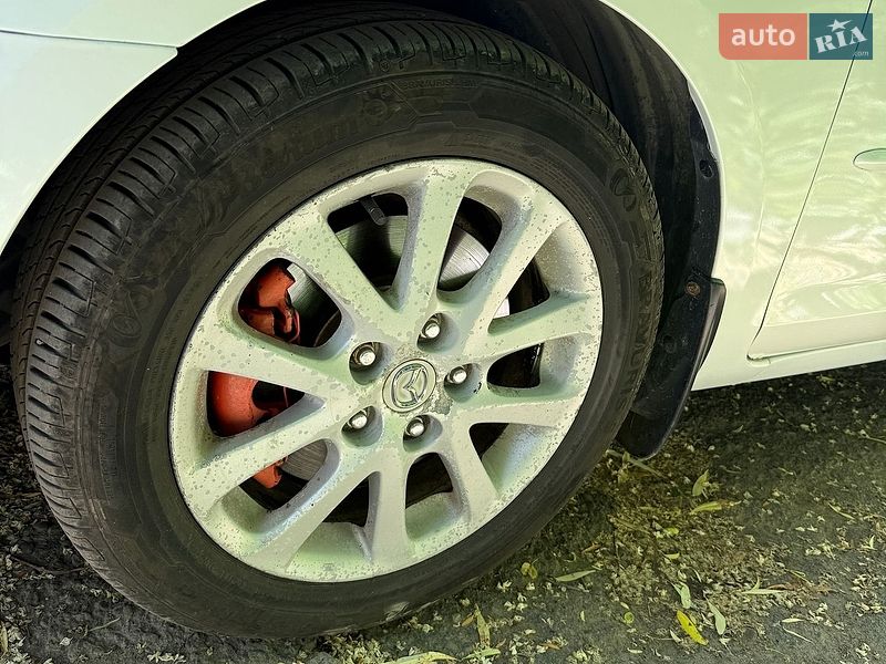 Седан Mazda 3 2008 в Черновцах
