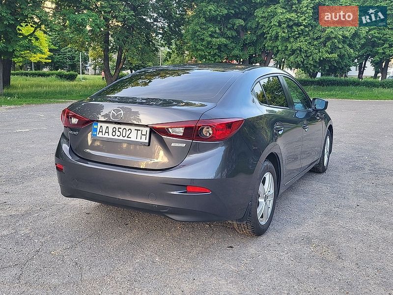 Седан Mazda 3 2015 в Полтаве