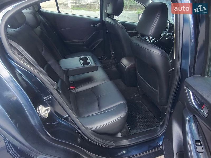 Седан Mazda 3 2016 в Днепре фото 16 Седан Mazda 3 2016 в Днепре