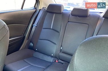 Седан Mazda 3 2018 в Одесі