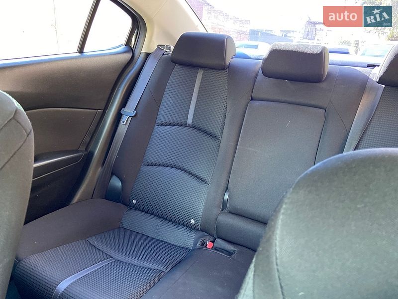 Седан Mazda 3 2018 в Одесі