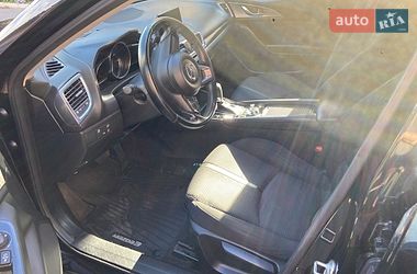 Седан Mazda 3 2018 в Одесі