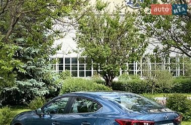 Седан Mazda 3 2017 в Обухові