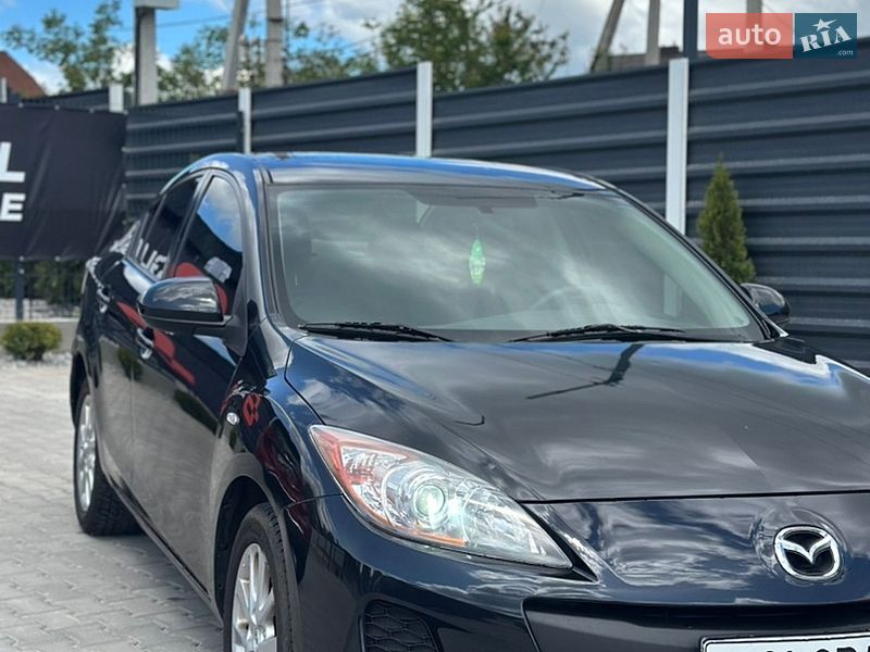 Хэтчбек Mazda 3 2013 в Ровно