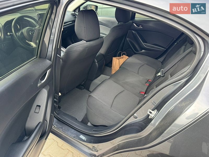 Хэтчбек Mazda 3 2015 в Умани