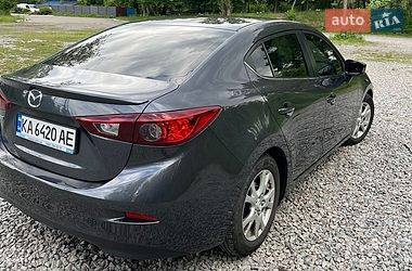 Седан Mazda 3 2016 в Києві