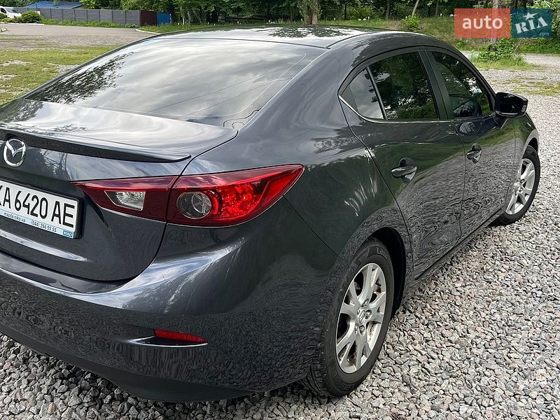 Седан Mazda 3 2016 в Києві