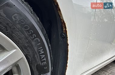 Седан Mazda 3 2016 в Днепре