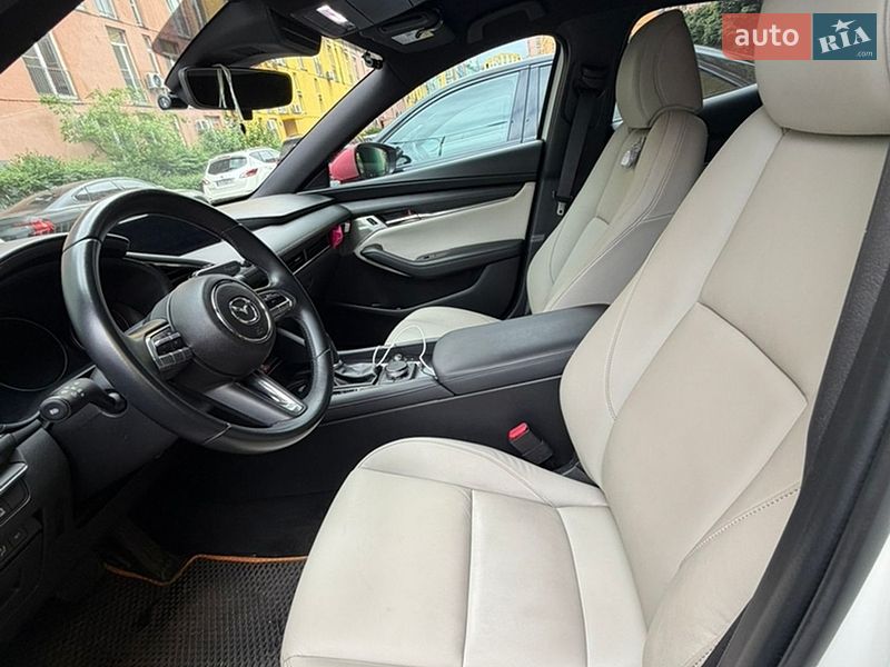 Хетчбек Mazda 3 2019 в Києві фото 17 Хетчбек Mazda 3 2019 в Києві