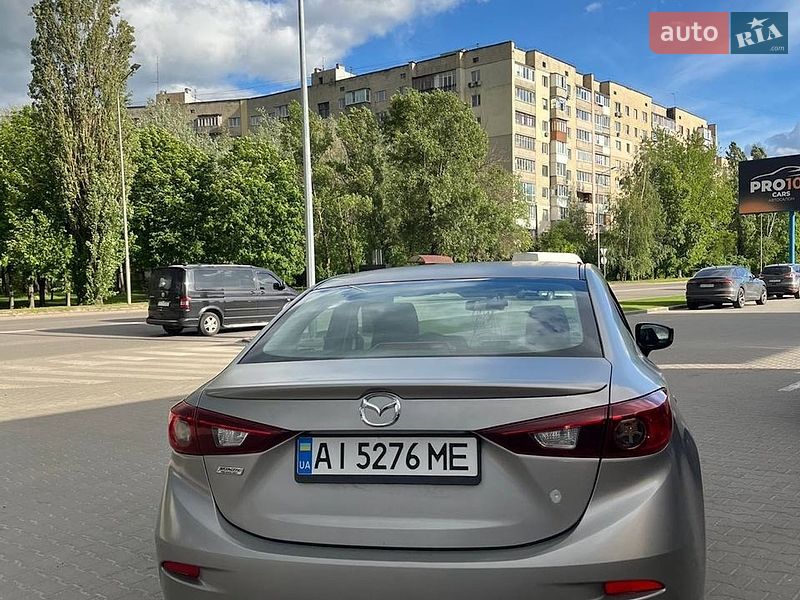 Седан Mazda 3 2014 в Вишневом