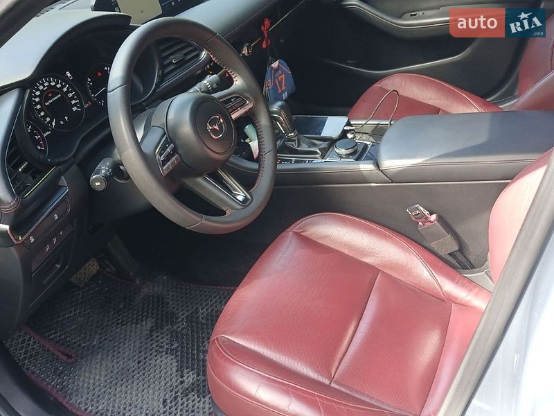 Хэтчбек Mazda 3 2022 в Полтаве