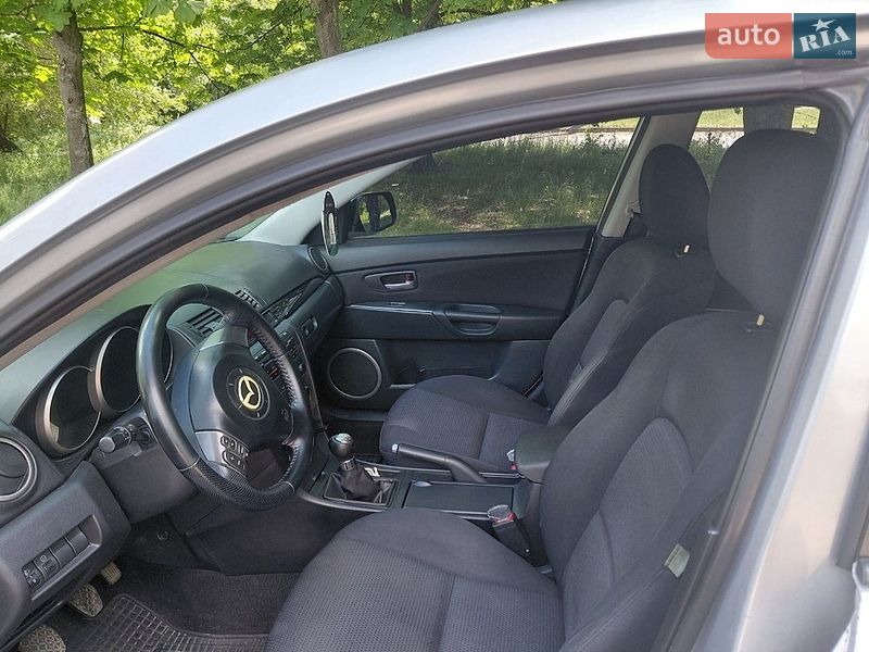 Седан Mazda 3 2008 в Жовтих Водах