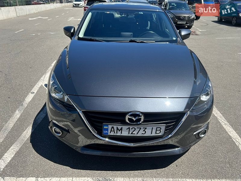 Хэтчбек Mazda 3 2016 в Киеве