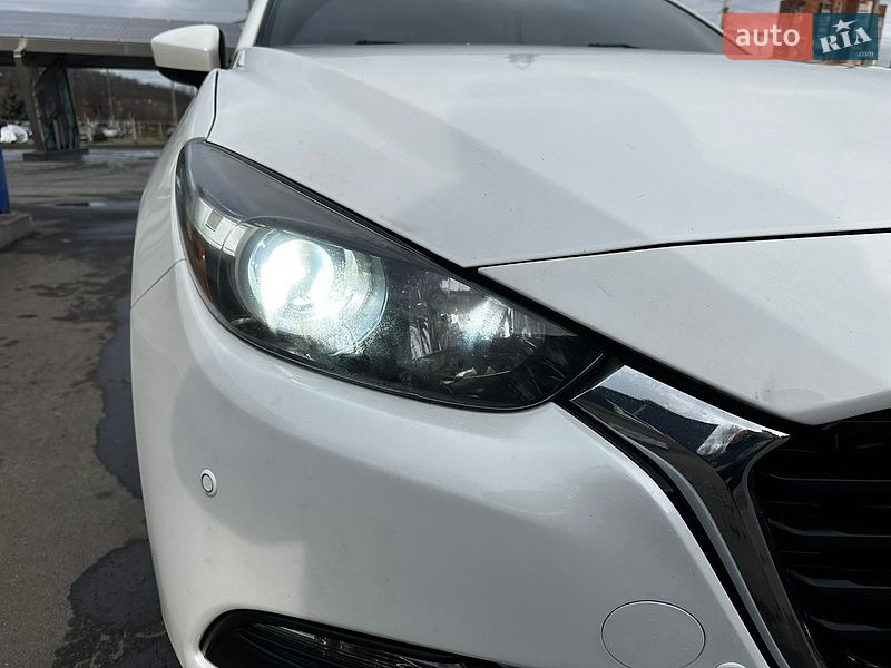 Седан Mazda 3 2017 в Полтаве