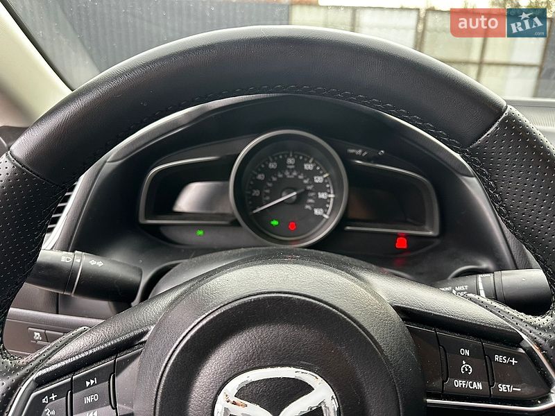 Седан Mazda 3 2017 в Полтаве