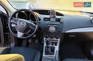 Хэтчбек Mazda 3 2010 в Коломые