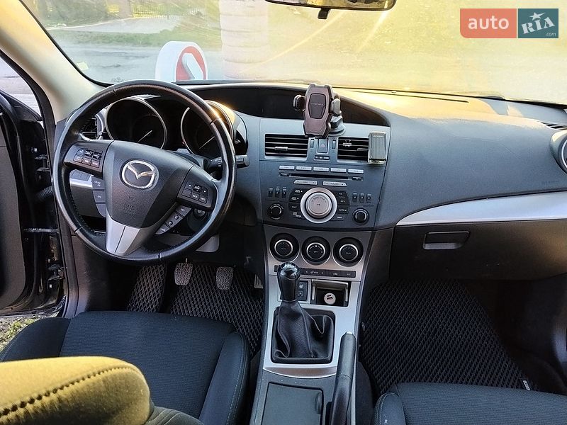 Хэтчбек Mazda 3 2010 в Коломые