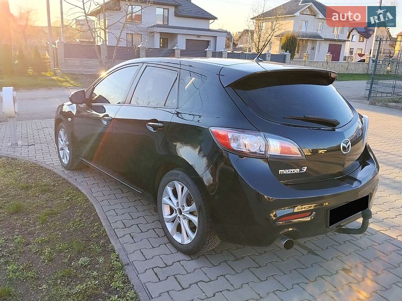 Хэтчбек Mazda 3 2010 в Коломые