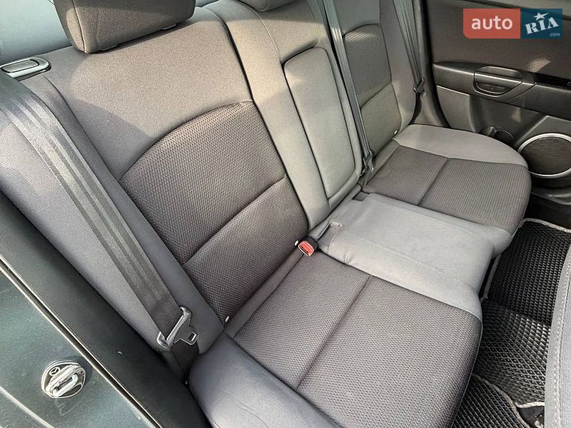 Седан Mazda 3 2008 в Запорожье